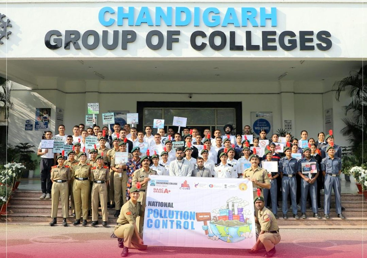 The students of CGC Jhanjedi organized a free rally appealing to the people to establish a pollution free society